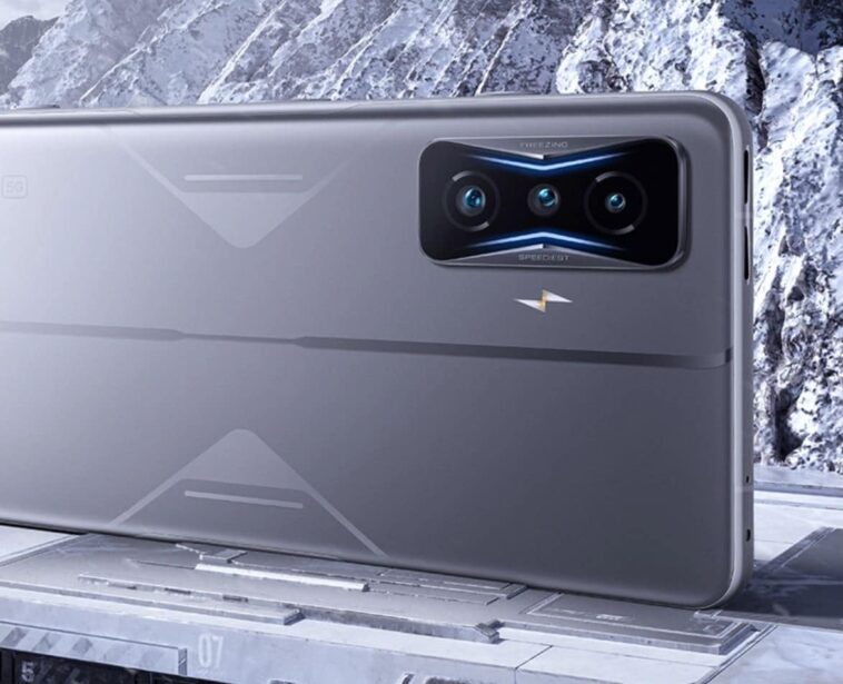 Poco F4 GT