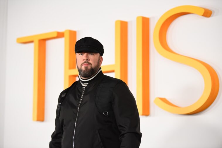 Qui joue la star de This Is Us, Chris Sullivan, dans Stranger Things ?