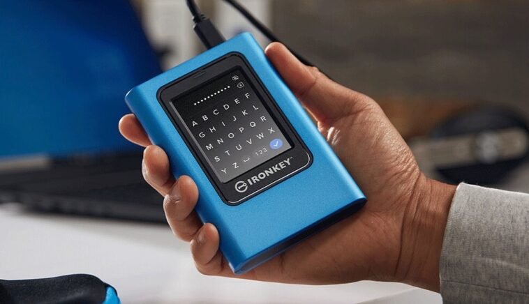 Kingston IronKey Vault Privacy 80