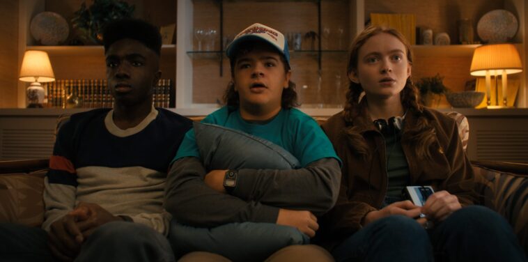 L'exécution finale de la saison 4 de Stranger Things est officiellement dévoilée !  (et c'est long)