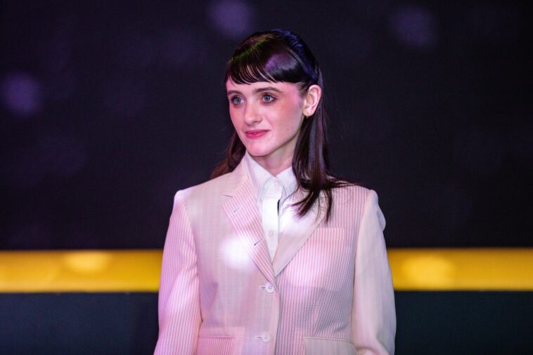 Natalia Dyer, star de Stranger Things, visitera The Tonight Show le 11 août