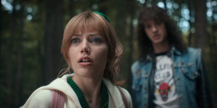 Costume d'Halloween DIY pour Chrissy Cunningham de Stranger Things