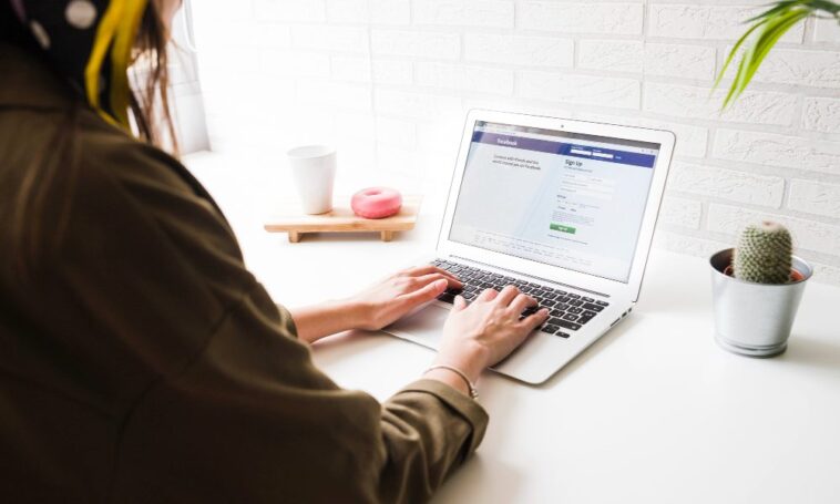Meilleures façons d'afficher les photos, publications et autres mises à jour de profil Facebook verrouillées - Trotons Tech Magazine