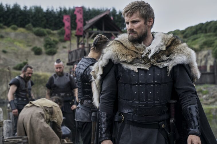 Valhalla star Bradley James âge, taille, Instagram, rôles