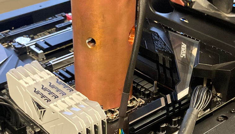 Il est possible de refroidir passivement un Intel Core i9... Avec 4 kg de cuivre