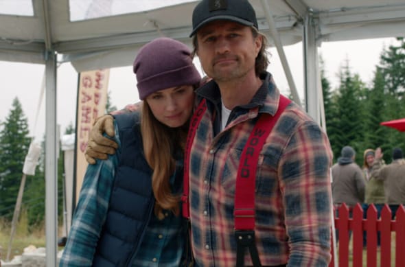 Émissions Netflix - Date de sortie de la saison 4 de Virgin River - Alexandra Breckenridge et Martin Henderson de Virgin River se fréquentent-ils dans la vraie vie ?