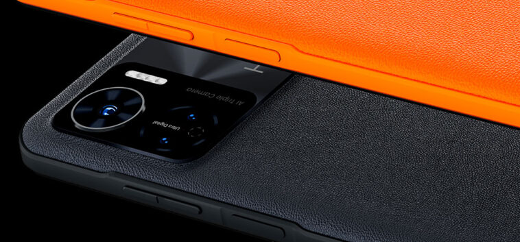 6,8", 8 Go de RAM et une batterie de 6 180 mAh pour 94 euros
