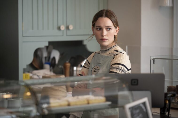 Love (Victoria Pedretti) est-elle vivante dans You saison 4 ?