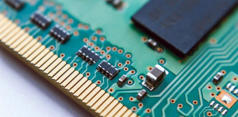 UK pour créer une mémoire non volatile RRAM, un SSD à l'intérieur du CPU ?