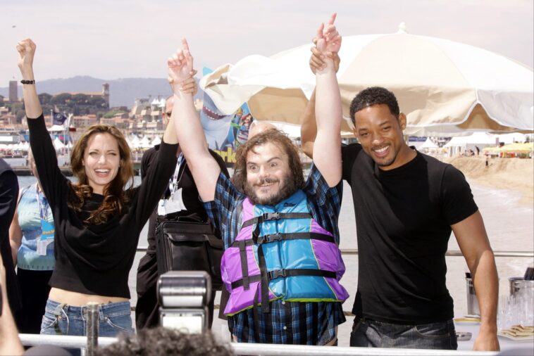 Qui fait partie de la distribution vocale du film ?