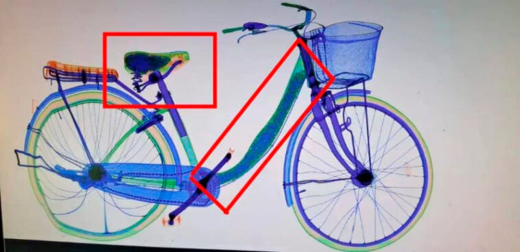 Un cycliste arrêté alors qu'il tentait d'introduire clandestinement 6 000 cartes microSD en Chine