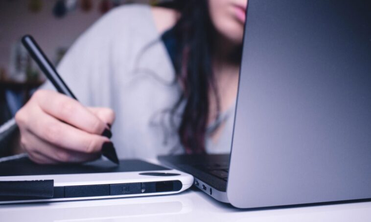 Pardon de prêt étudiant - Pourquoi avez-vous besoin d'un avocat professionnel ?  - Trotons Tech Magazine