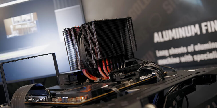 Cooler Master montre un dissipateur thermique qui change de couleur à mesure qu'il chauffe