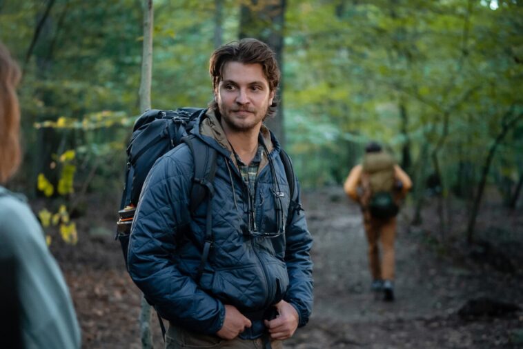 Avec qui Luke Grimes, star de Happiness for Beginners, est-il marié ?