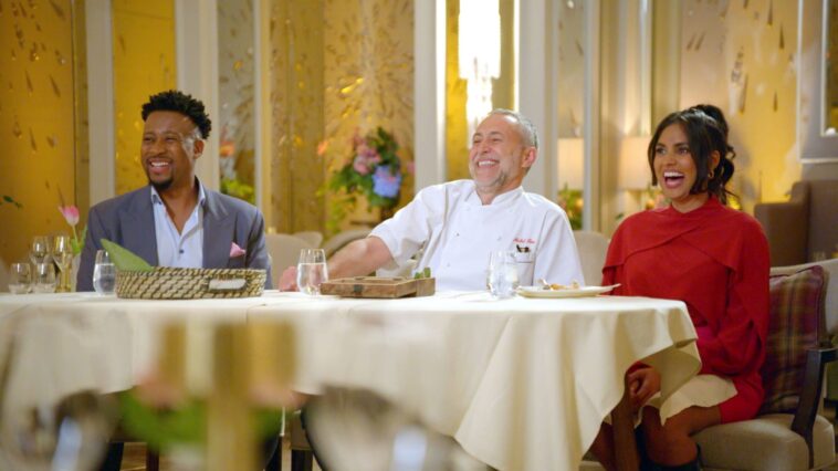 Combien de restaurants Mike Reid a-t-il ?