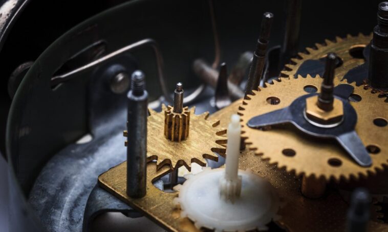 Qu’est-ce que l’ingénierie inverse ?  Applications de l'ingénierie inverse - Trotons Tech Magazine