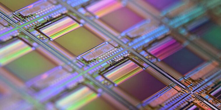 Le coût des puces avec les mêmes transistors est passé de 28 nm