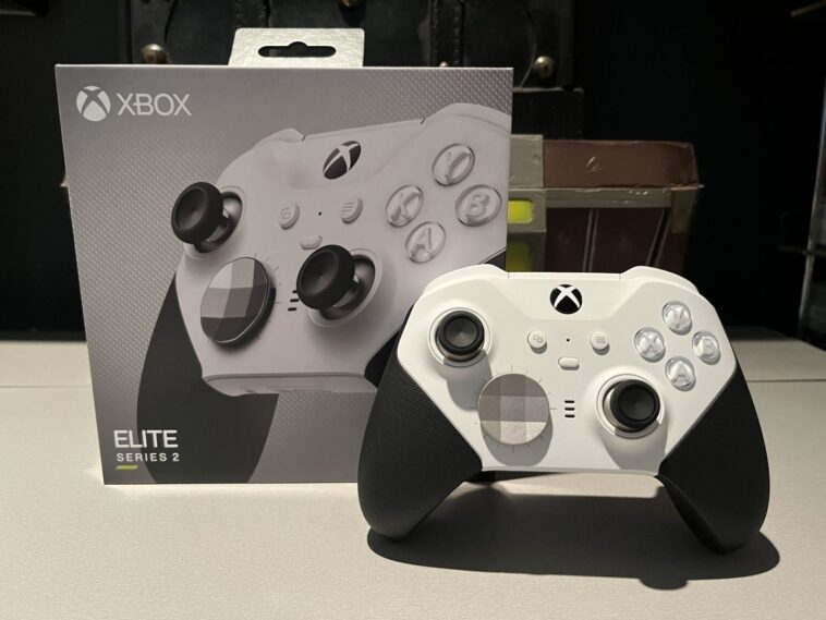 Le prix de la manette sans fil Xbox Elite série 2 blanche baisse encore un peu