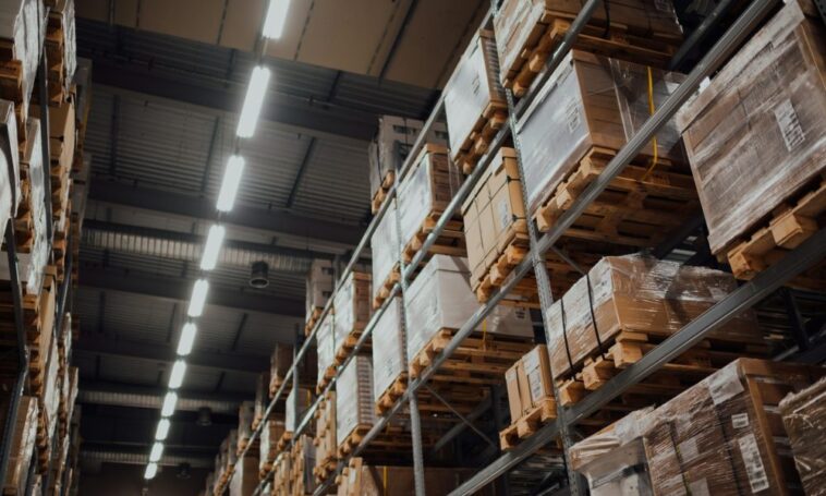 Comment les systèmes de gestion de distribution (DMS) assurent-ils l’efficacité ?  - Magazine technologique Trotons