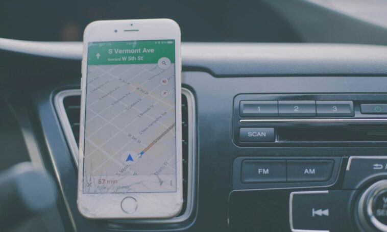 Le compteur de vitesse et les indicateurs de limitation de vitesse de Google Maps iOS sont désormais disponibles sur iOS et CarPlay - Trotons Tech Magazine