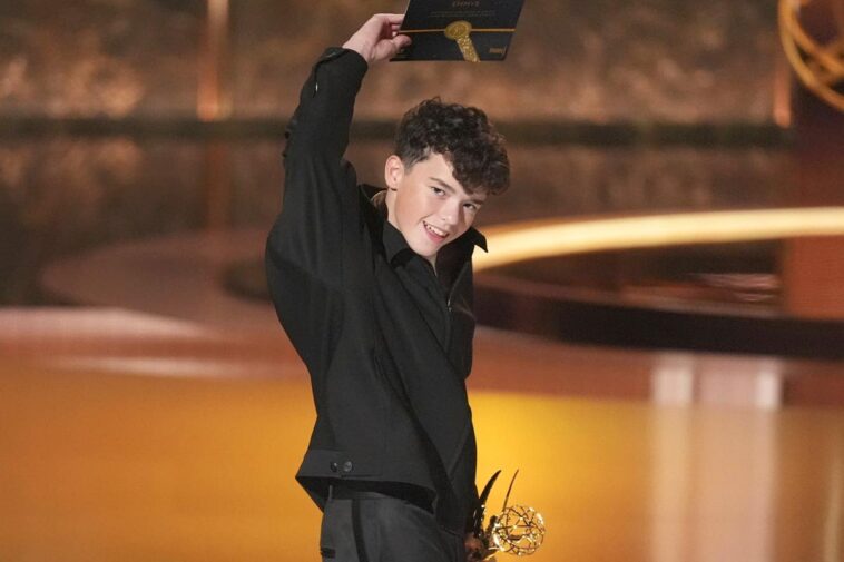 “Adolescence”, “The Pitt” ou “The Studio”... où voir les séries récompensées ?