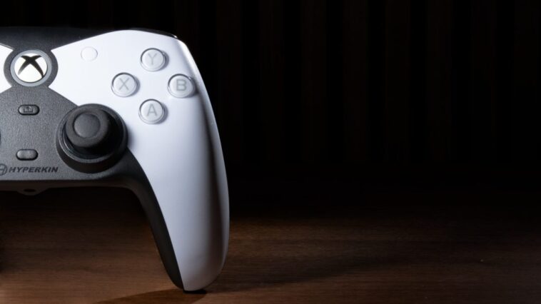 Hyperkin Anuncia The Competitor Un Mando Que Lleva La Clasica Configuracion Simetrica De Dos Joysticks 2