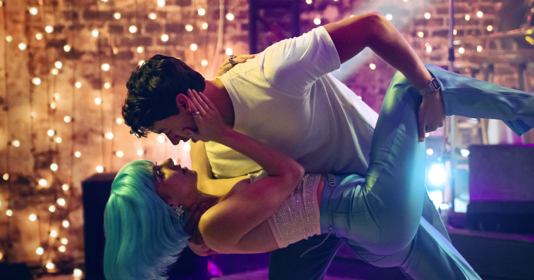 Numéro 1 sur Netflix dans 69 pays : ce film romantique inspiré d'un classique culte séduit le monde entier