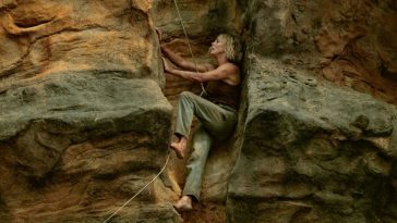 Apex (Netflix) : Le réalisateur raconte les coulisses "ignobles" du tournage des scènes d’escalade