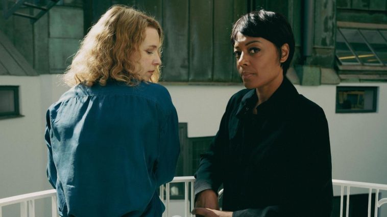 “8 Months”, “Legends”, “Enchaînés”… Que valent les séries de la semaine ?