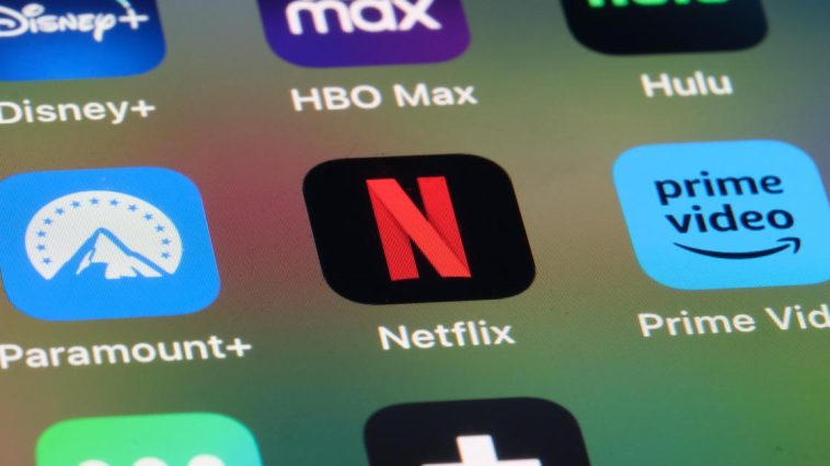 Netflix, Canal+, Spotify... Les Français réduisent leur budget consacré aux abonnements à des plateformes
