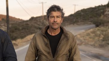 "Lanterns" : C'est quoi cette nouvelle série de science-fiction événement avec Kyle Chandler ?